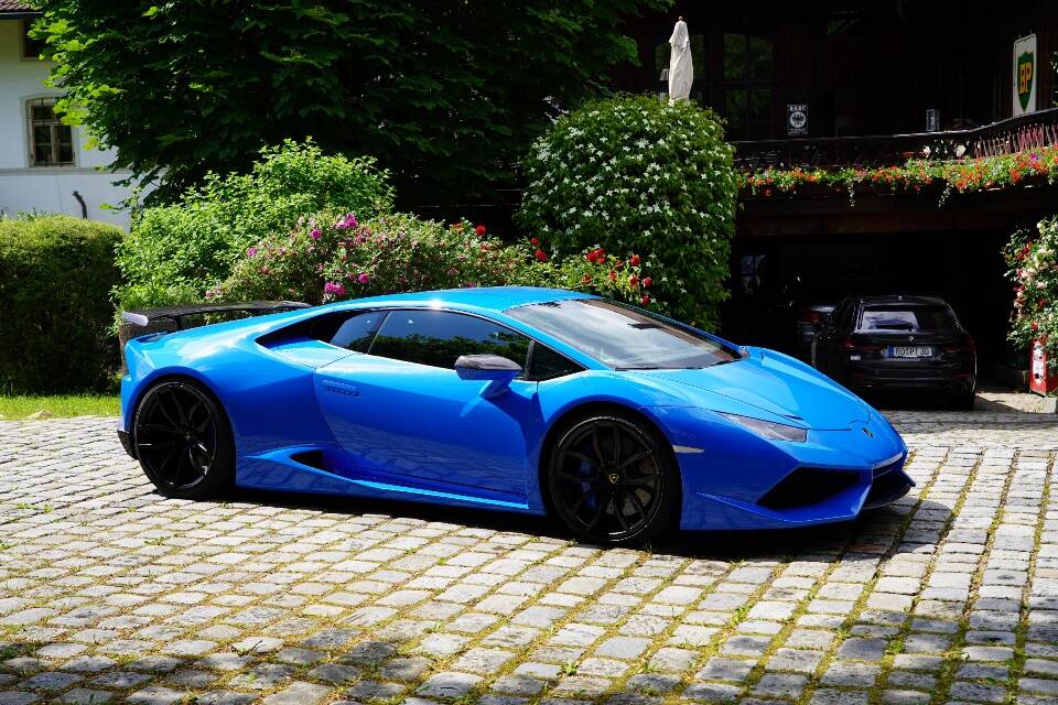 Image 8/10 of Lamborghini Huracán LP 610-4 (2016)