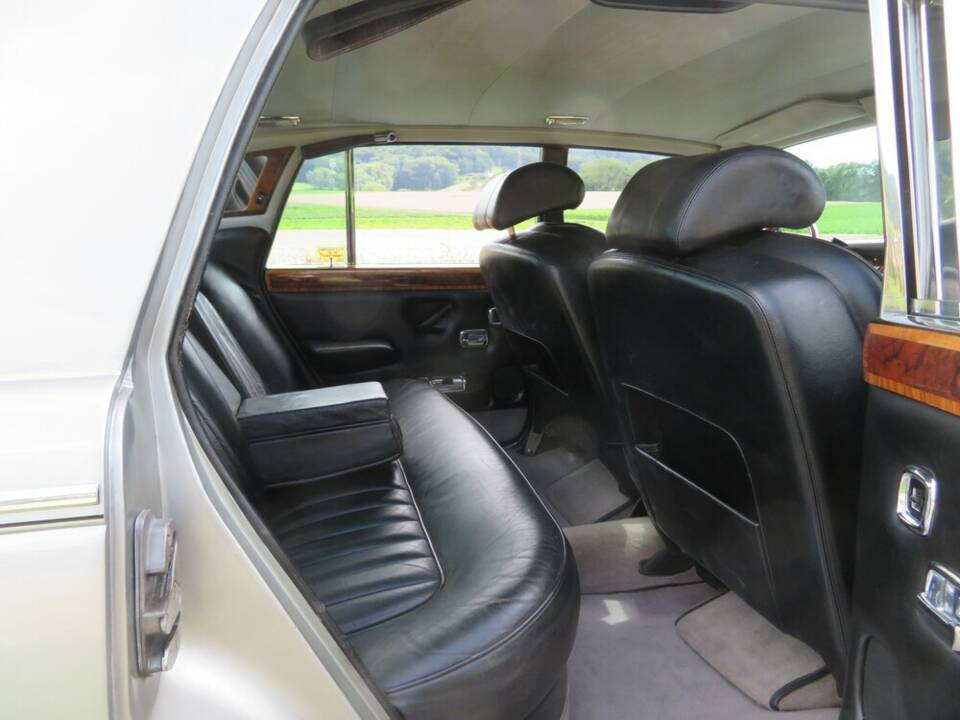 Imagen 9/18 de Rolls-Royce Silver Shadow I (1972)