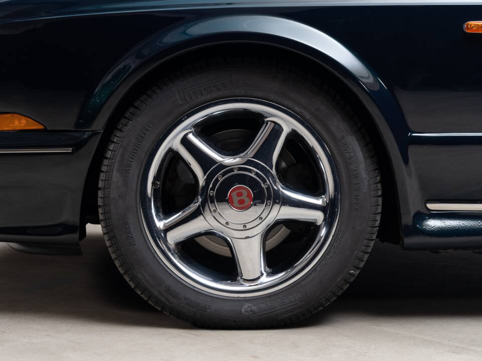 Image 8/43 of Bentley Continental T (1997)