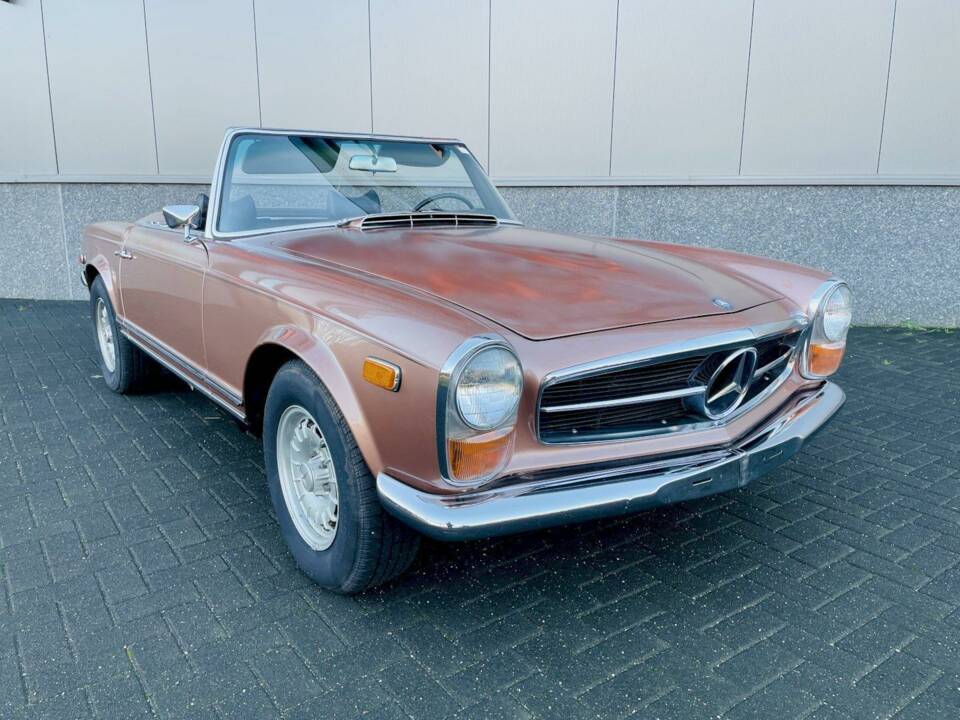 Image 1/36 of Mercedes-Benz 280 SL (1970)