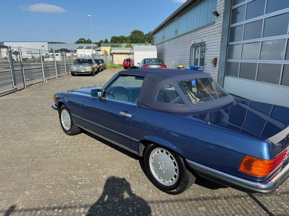 Image 3/21 of Mercedes-Benz 300 SL (1989)