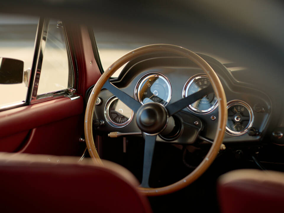 Bild 11/22 von Aston Martin DB 2&#x2F;4 Mk III (1958)