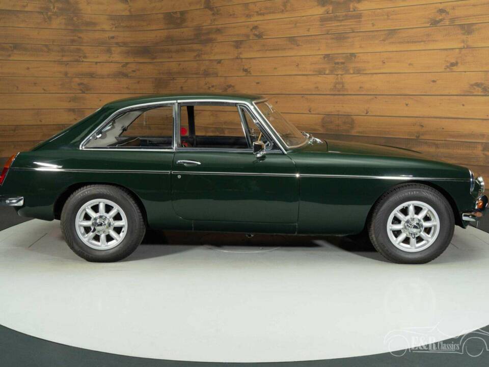 Afbeelding 15/19 van MG MGB GT (1966)