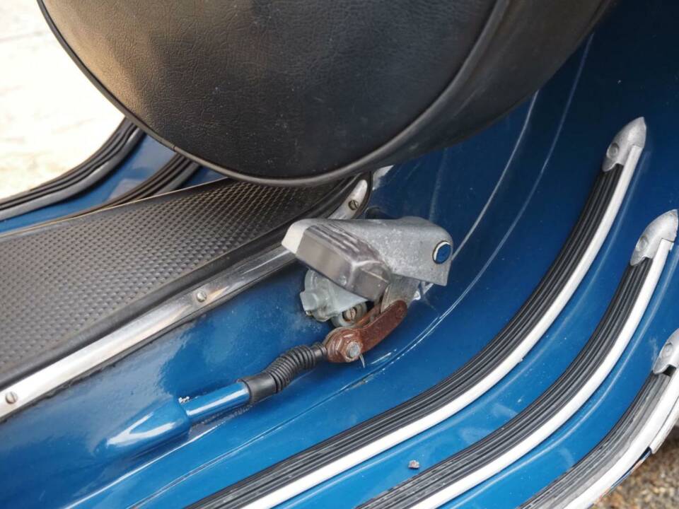 Bild 32/36 von Piaggio Vespa 150 Sprint Veloce (1974)