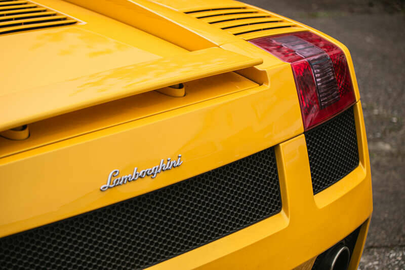 Image 31/39 of Lamborghini Gallardo (2004)