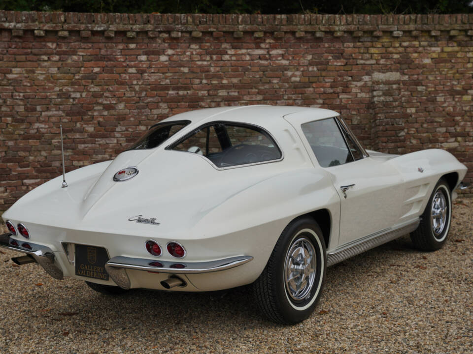 Image 2/50 of Chevrolet Corvette Sting Ray (1963)