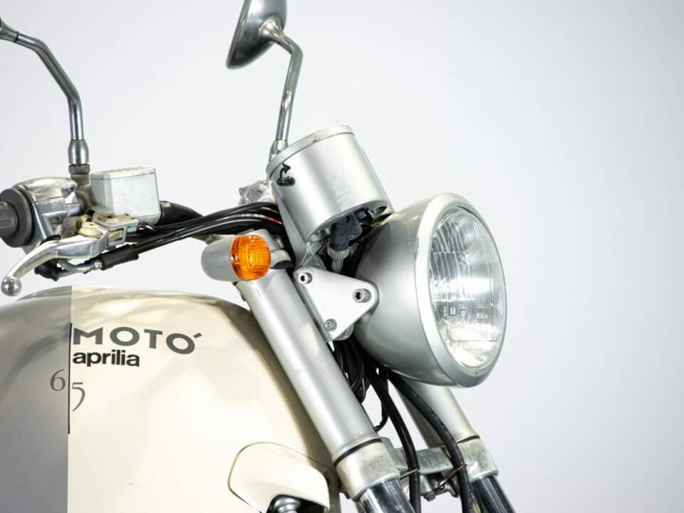 Bild 35/50 von Aprilia Moto 6.5 (2000)