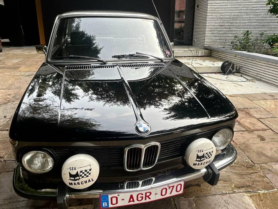 Immagine 4/8 di BMW 1502 (1975)
