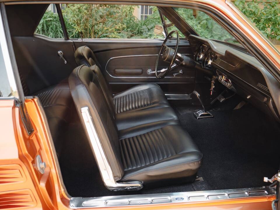Image 26/81 of Ford Mustang 289 (1967)