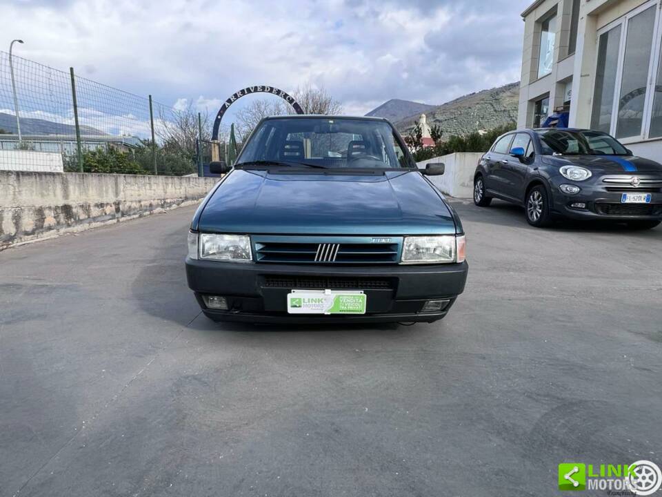 Bild 2/10 von FIAT Uno 1.0 Fire (1993)