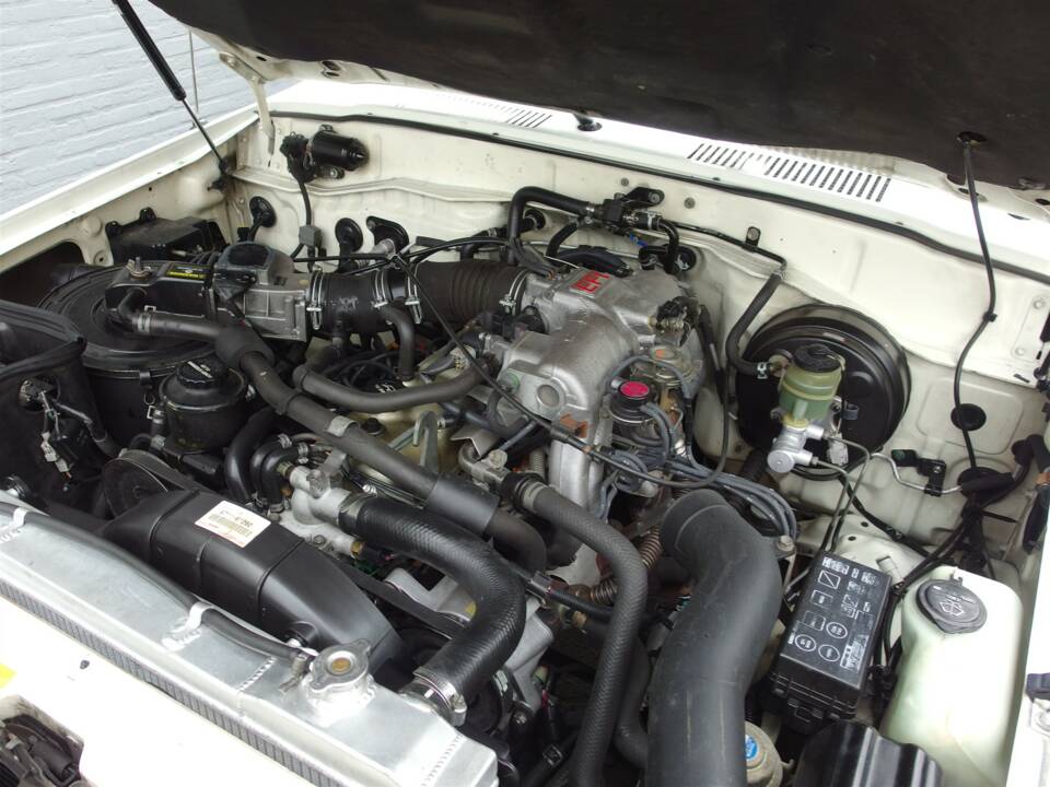 Bild 84/97 von Toyota Land Cruiser FJ80 (1992)