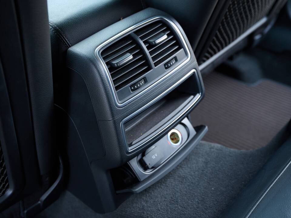 Image 45/50 of Audi A6 3.0 TFSI allroad quattro (2013)