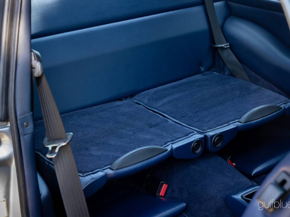 Immagine 32/73 di Porsche 911 Carrera (1995)