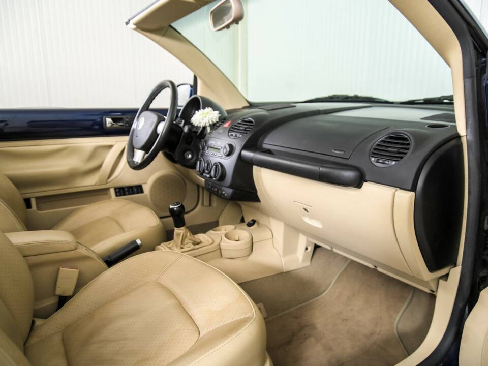Immagine 12/50 di Volkswagen New Beetle 1.6 (2004)
