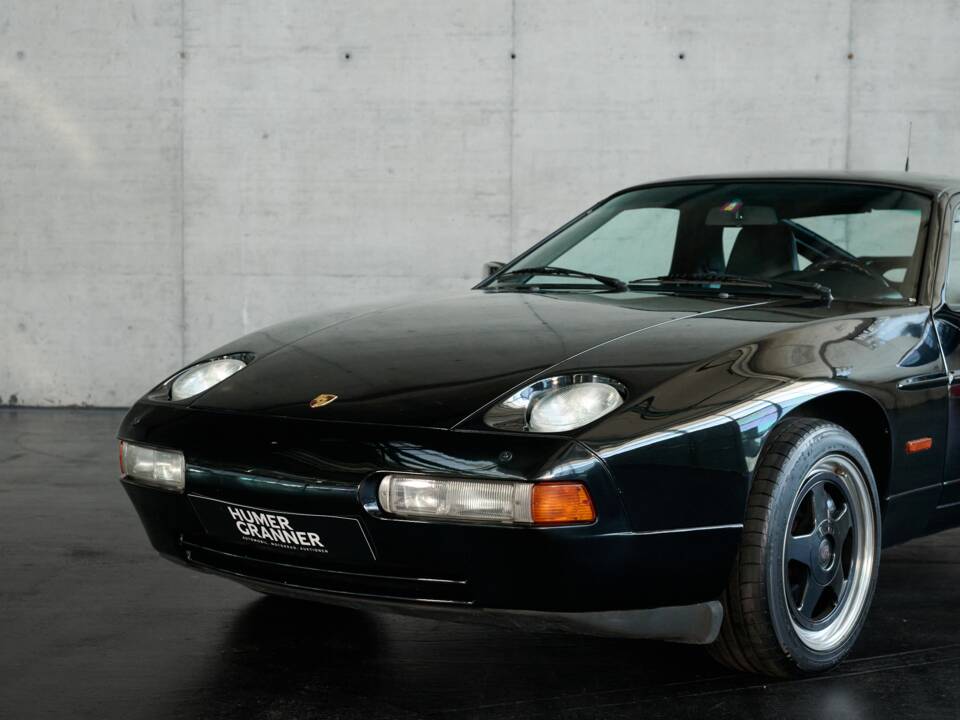 Afbeelding 2/50 van Porsche 928 S4 (1989)