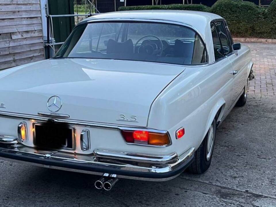 Image 44/50 of Mercedes-Benz 280 SE 3,5 (1971)