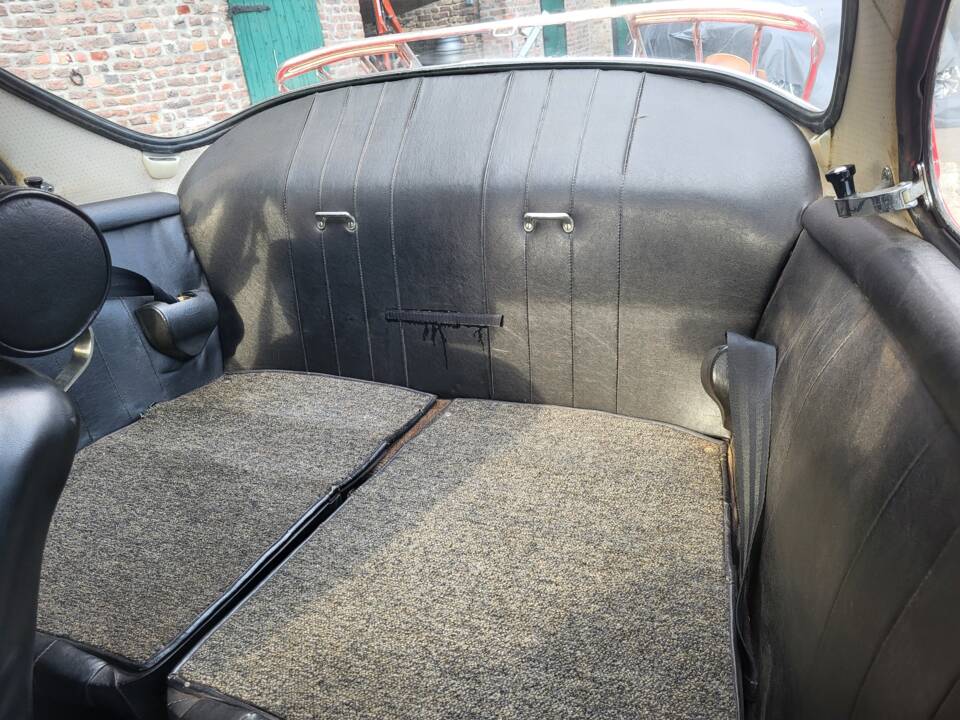 Image 37/44 of Porsche 356 C 1600 SC (1964)