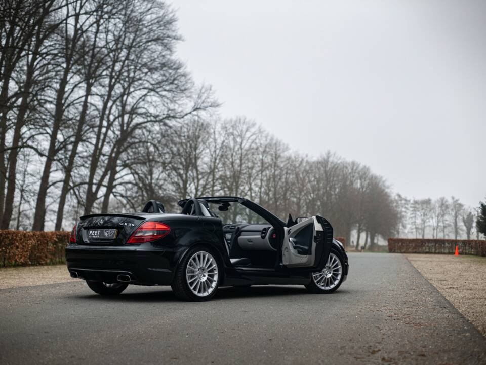 Immagine 16/38 di Mercedes-Benz SLK 55 AMG (2007)