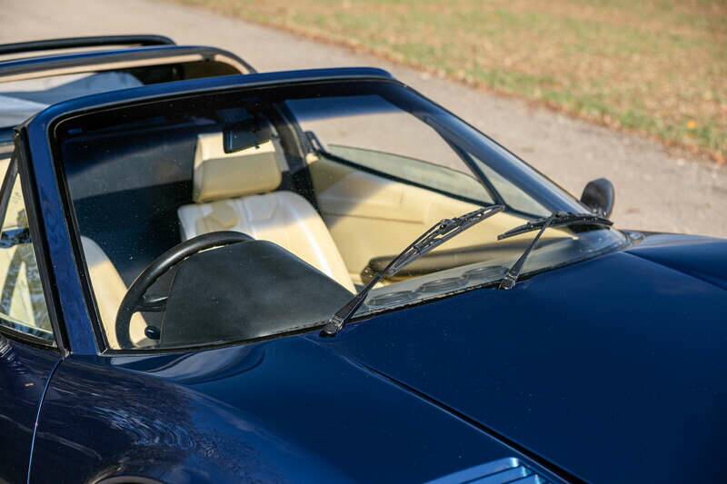 Image 13/41 de Ferrari 308 GTSi Quattrovalvole (1985)