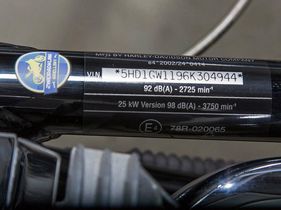 Image 25/31 of Harley-Davidson DUMMY (2005)