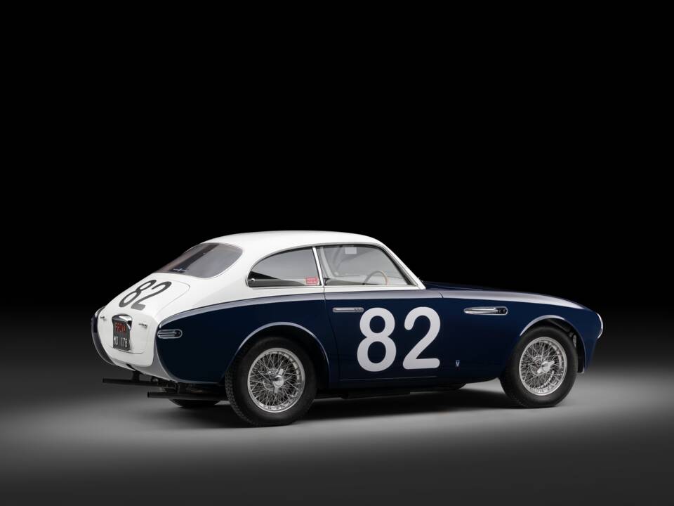 Image 2/61 of Ferrari 225 S (1952)