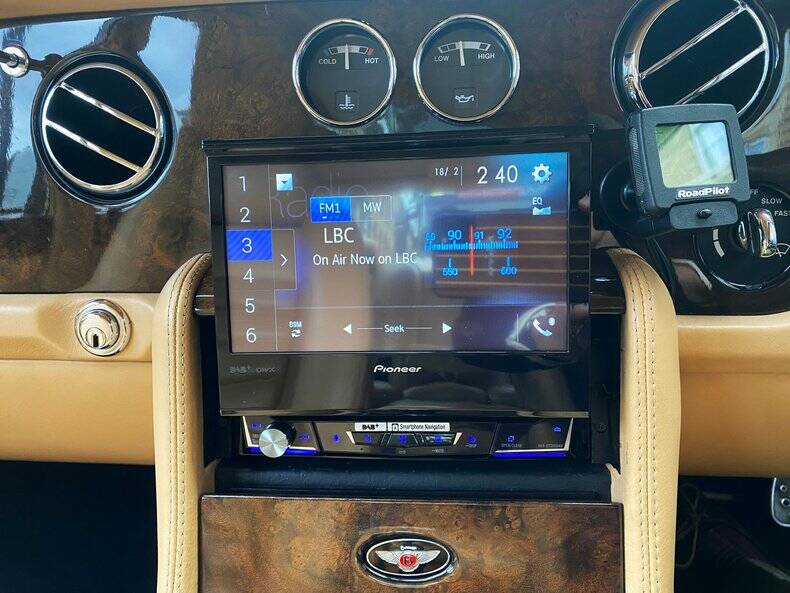 Imagen 38/50 de Bentley Brooklands R Mulliner (1998)