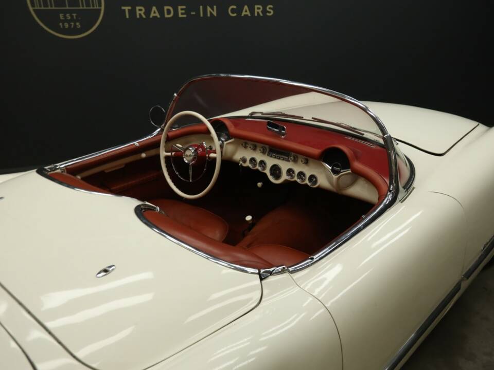 Image 18/50 of Chevrolet Corvette (1954)