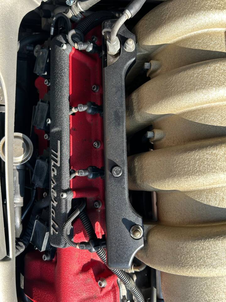 Bild 22/26 von Maserati GranSport 4.2 (2005)