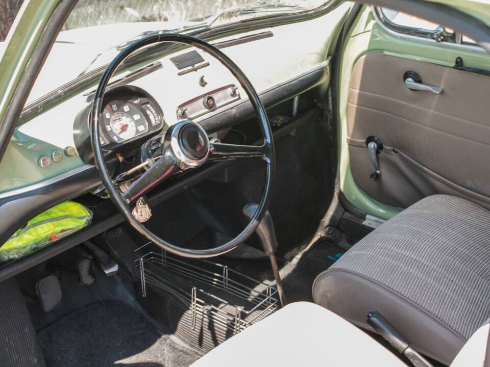 Image 11/22 of SEAT 600 E (1971)