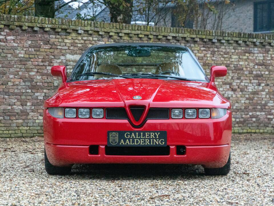 Image 5/50 of Alfa Romeo SZ (1991)