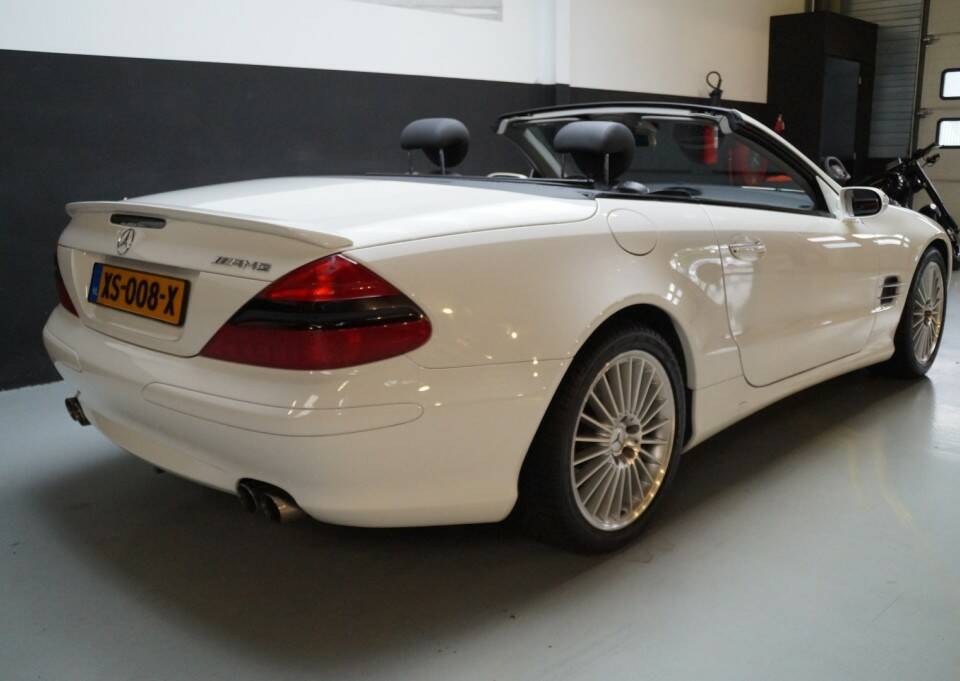 Bild 38/46 von Mercedes-Benz SL 500 (2005)