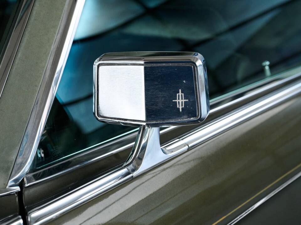 Image 14/50 of Lincoln Continental Mark III Hardtop Coupé (1970)