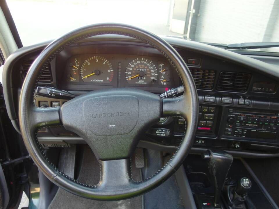 Image 38/99 de Toyota Land Cruiser J80 (1994)