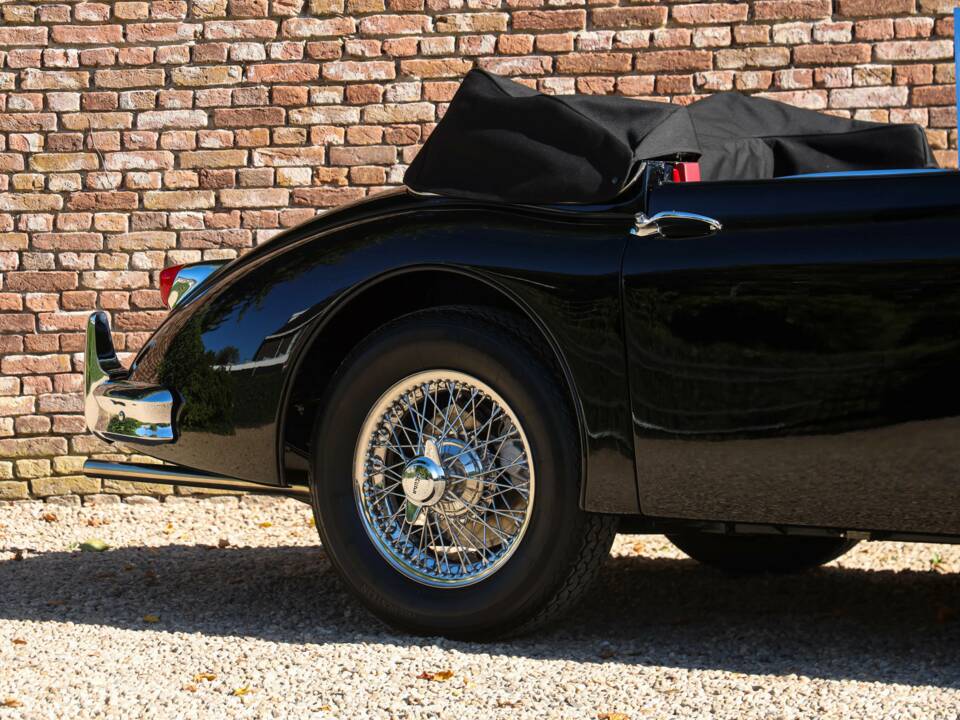 Image 30/50 of Jaguar XK 150 3.4 S DHC (1958)