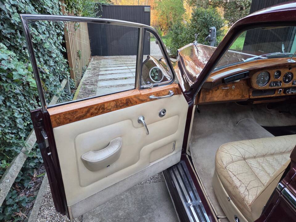 Image 24/52 of Rolls-Royce Silver Cloud II (1962)