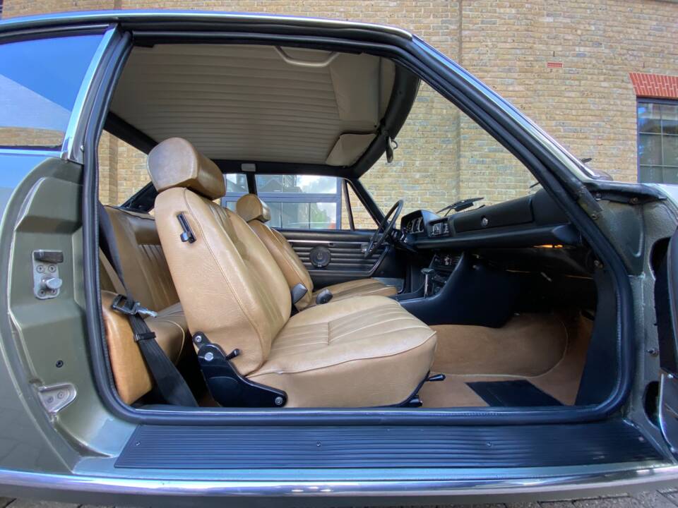 Imagen 8/58 de Peugeot 504 V6 Coupe (1977)