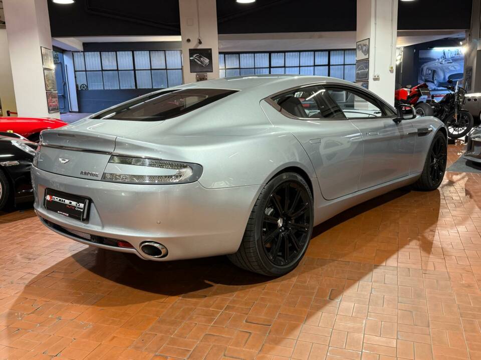 Immagine 6/42 di Aston Martin Rapide (2011)