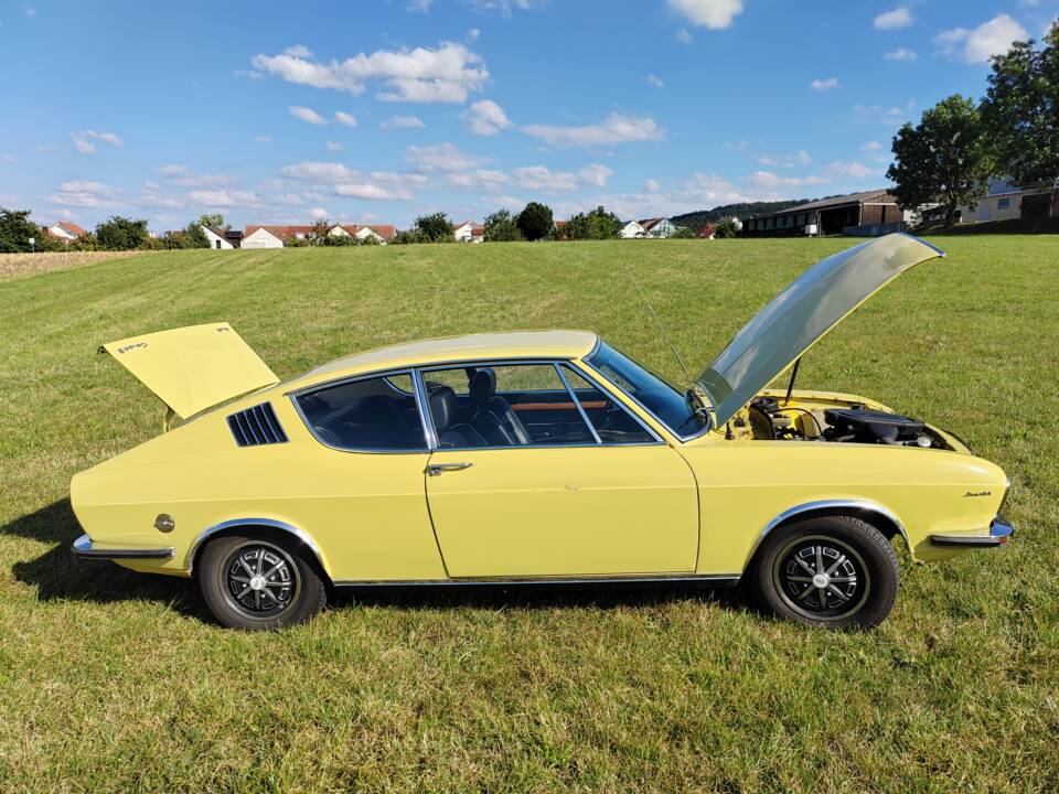 Image 45/54 of Audi 100 Coupe S (1971)