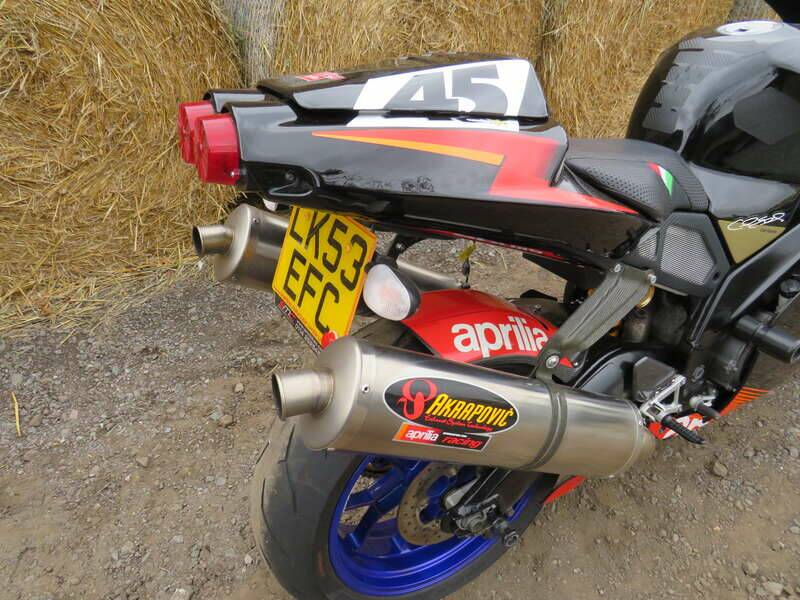 Image 39/41 of Aprilia DUMMY (2003)