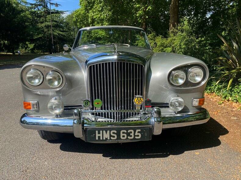 Image 44/50 of Bentley S 3 Continental (1966)