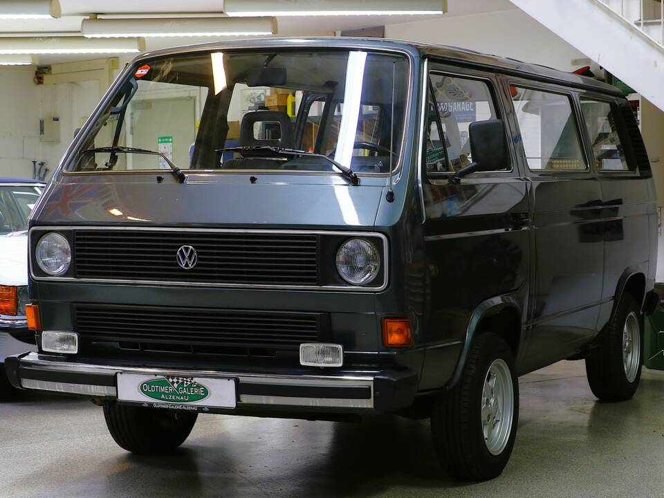 Bild 4/34 von Volkswagen T3 Caravelle GL 1.9 (1987)