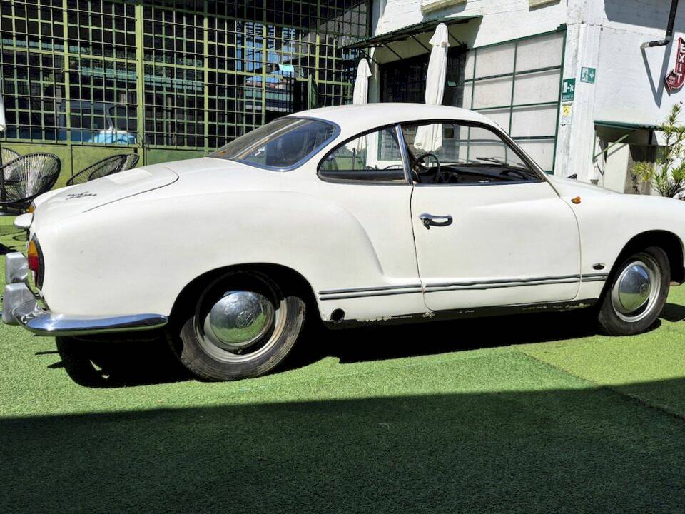 Image 12/71 of Volkswagen Karmann Ghia 1200 (1962)