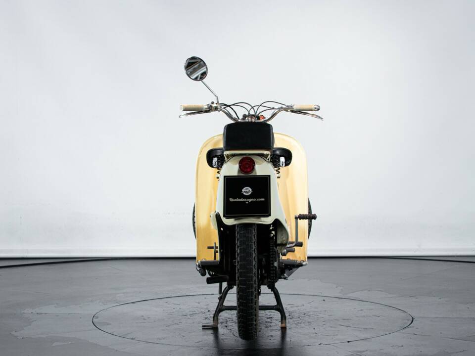 Image 7/50 of Moto Guzzi DUMMY (1951)