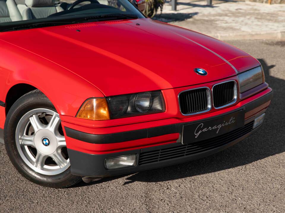 Bild 6/92 von BMW 325i (1994)