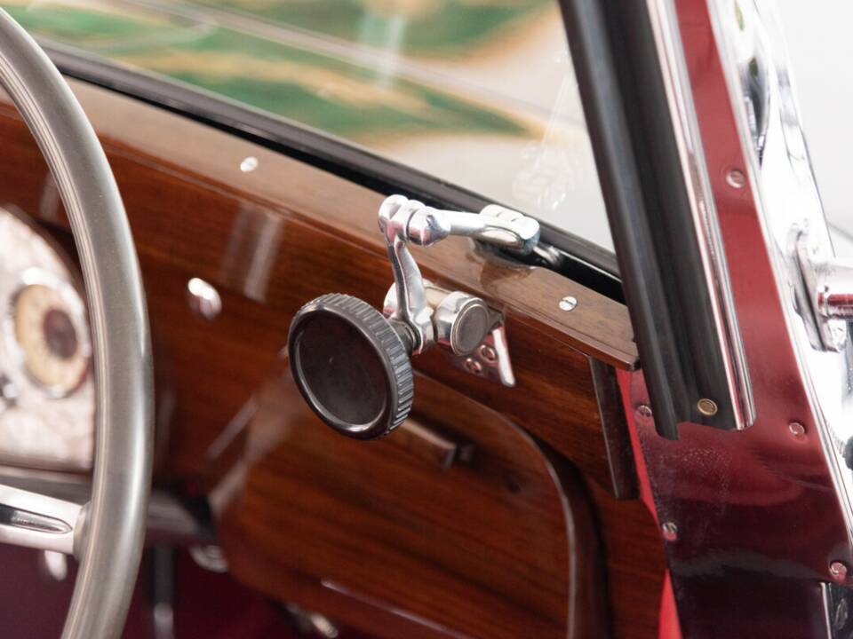 Imagen 47/50 de Mercedes-Benz 500 K Cabriolet B (1935)