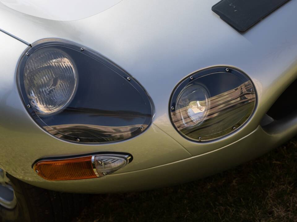 Bild 27/44 von Jaguar Type E 4.2 (1967)