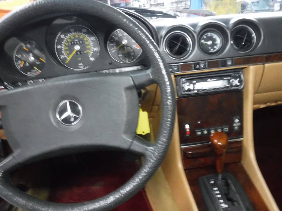 Immagine 9/48 di Mercedes-Benz 380 SL (1985)