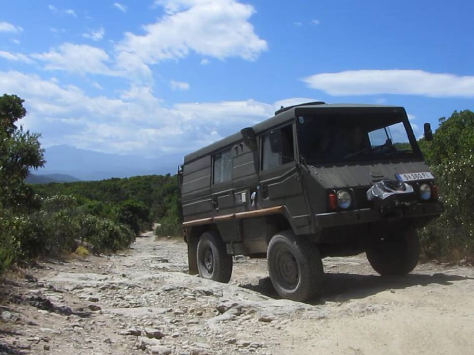Image 58/68 of Steyr-Puch Pinzgauer 710 K (1973)