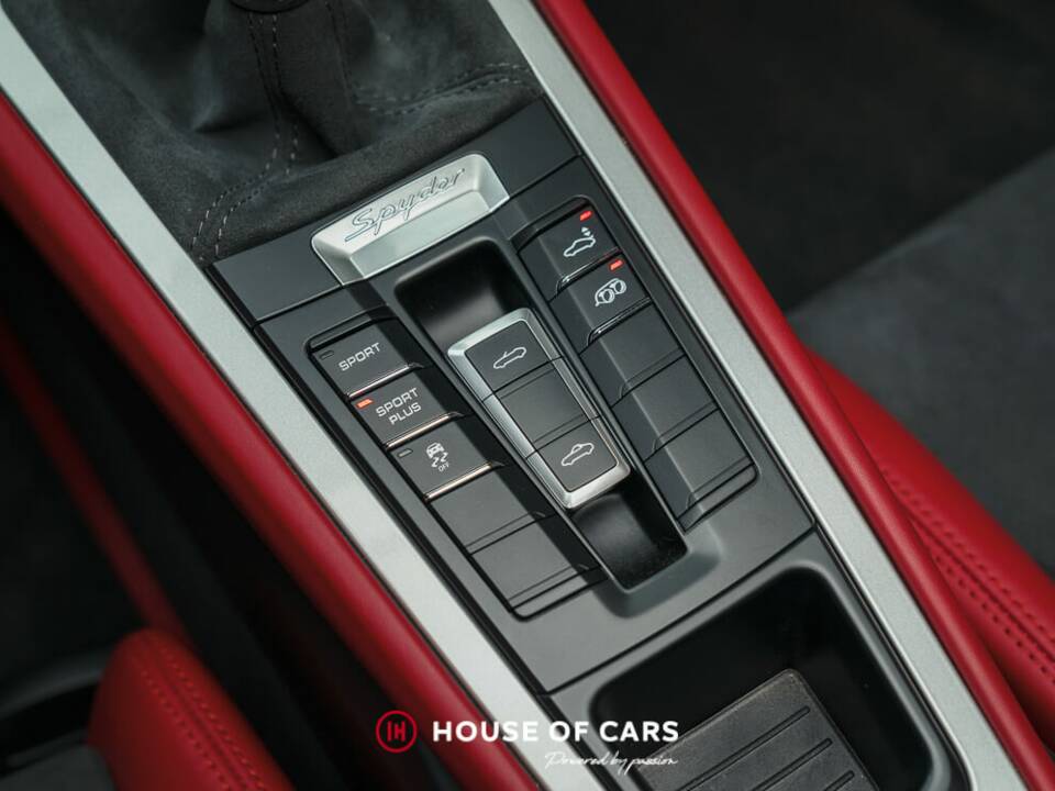 Image 23/25 of Porsche Boxster Spyder (2016)
