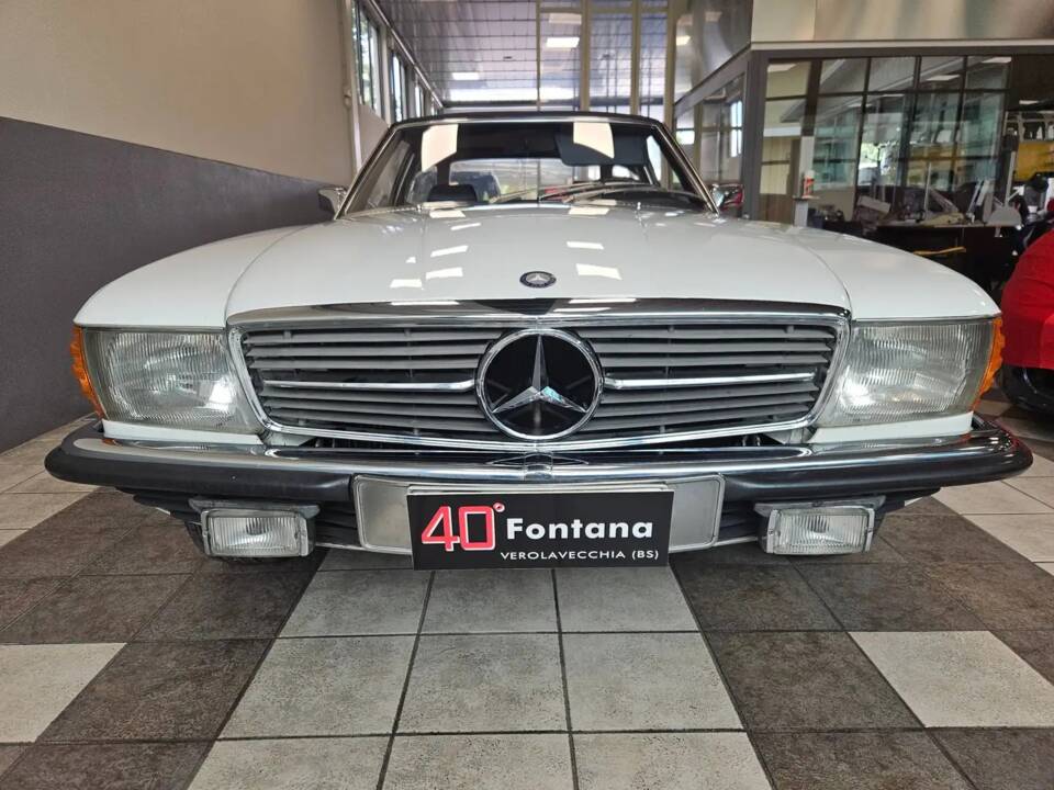 Image 2/15 de Mercedes-Benz 350 SL (1972)